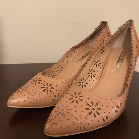 Sand colored heels - Picture 2 of 2